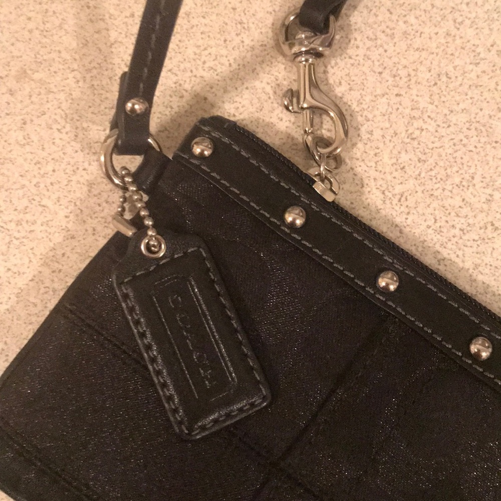 Coach clutch - Picture 3 of 3